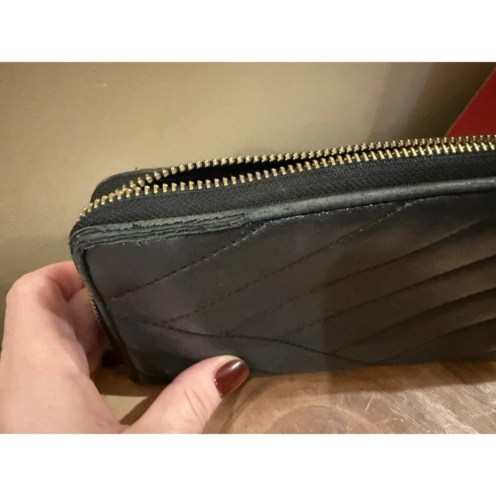 Tory Burch Black Kira Chevron‎ Zip Continental Wallet/Card Holder Long
